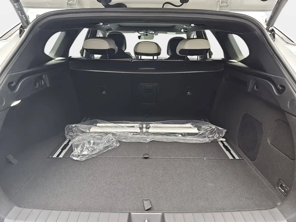 KIA K4 SW 1.6 T-GDI 180 PS DCT7 GT-LINE MJ26 DW-PARK-PRO SITZ SOUND DESIGN GLASDACH