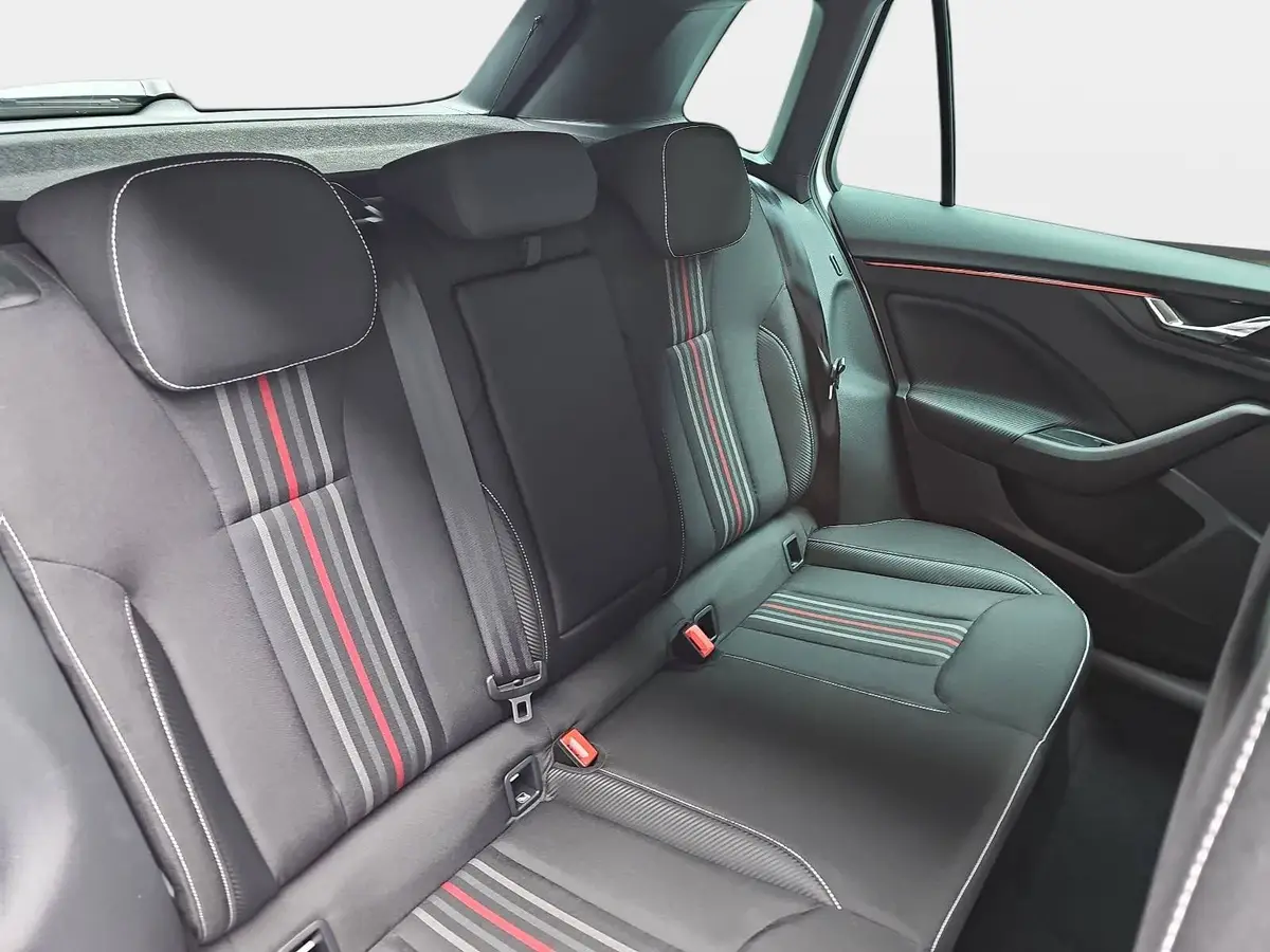 SKODA KAMIQ 1.0 TSI DSG MONTE CARLO LED PANORAMA WINTER KAMERA