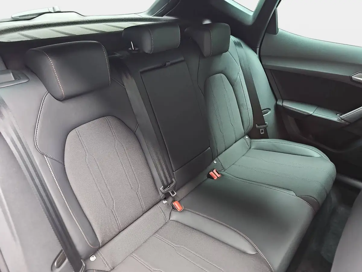 CUPRA FORMENTOR 1.5 E-HYBRID PHEV DSG LED-HD KLIMAAUTO AUDIO MIRRO