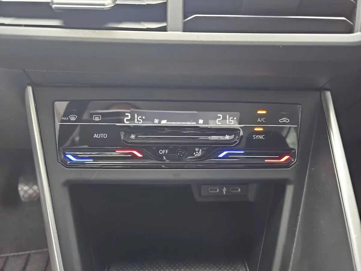 VW TAIGO 1.0 TSI LIFE NAVI LED KAMERA ACC LM