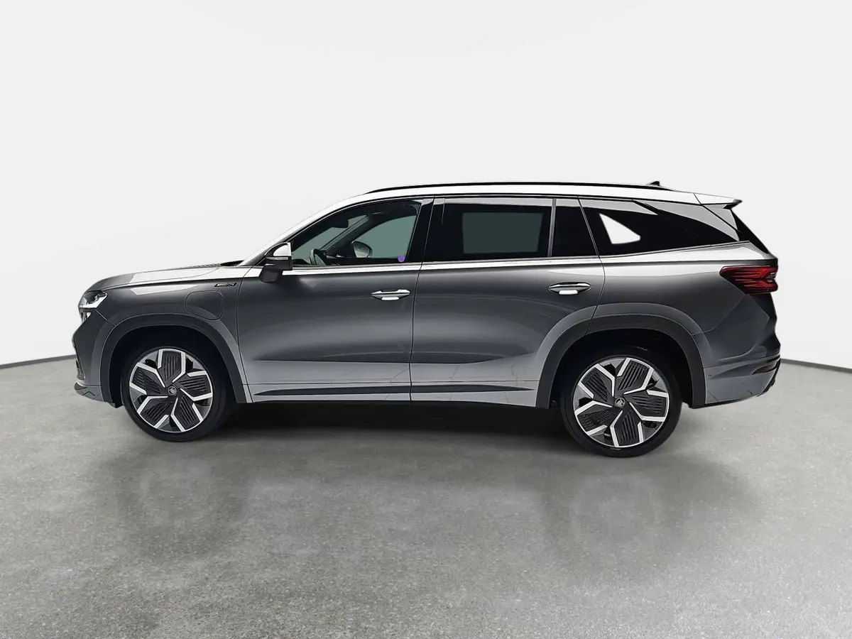 SKODA KODIAQ 1.5 TSI DSG IV PHEV SPORTLINE AHK PANO LM