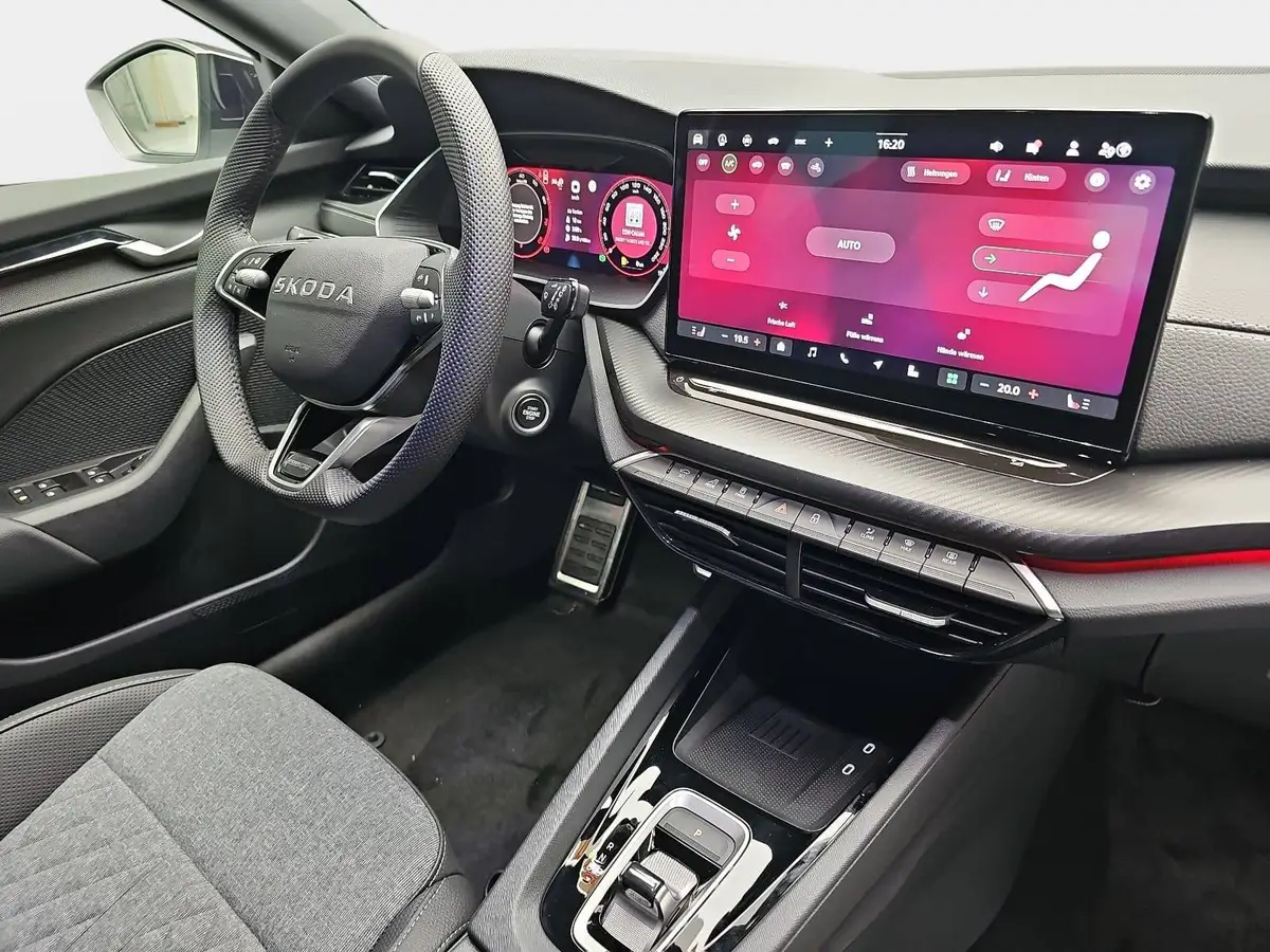 SKODA OCTAVIA 2.0 TSI DSG SPORTLINE 4X4 ACC PANO
