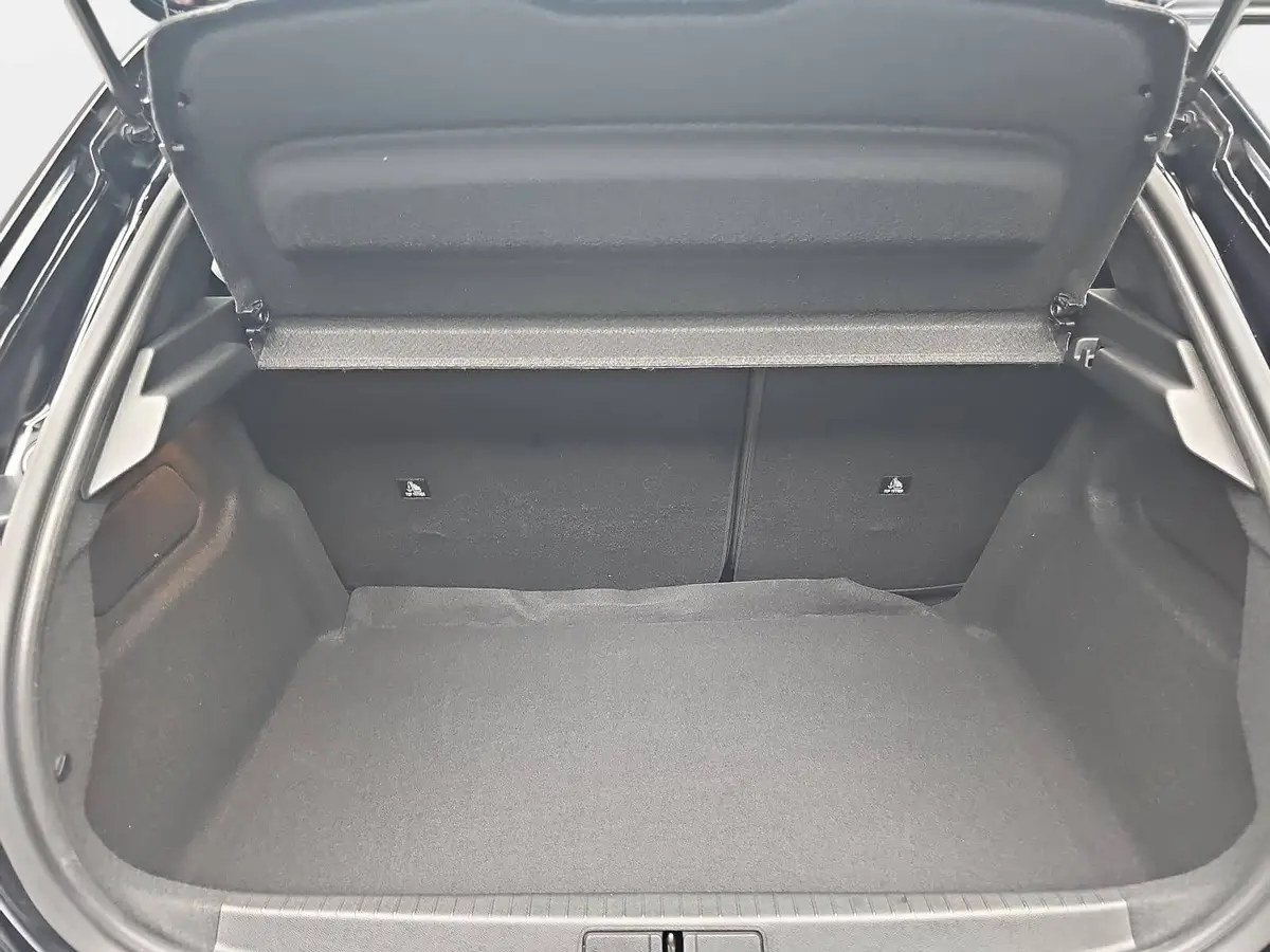 PEUGEOT 208 1.2 HYBRID 110 E-DSC6 STYLE LED GRA SHZ