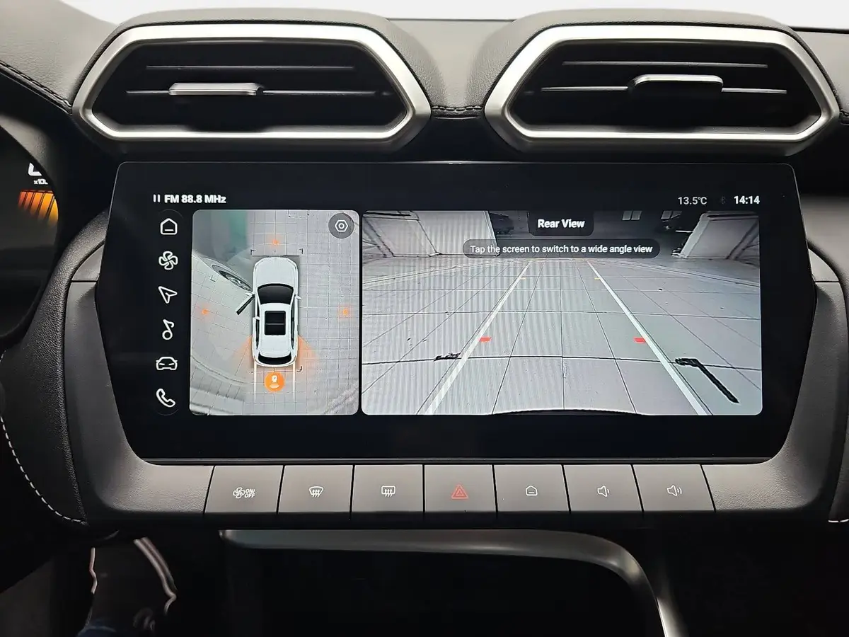 MG ZS 1.5 HYBRID+ MY25.5 LUXURY NAVI LM18 KEYLESS-ENTRY 360-GRAD-KAMERA
