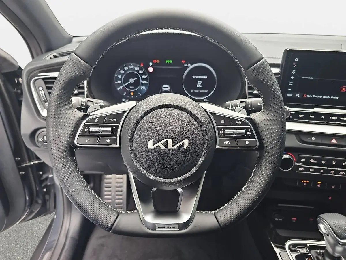 KIA XCEED 1.6 T-GDI 180 DCT GT-LINE MJ26 LEDER GLASDACH