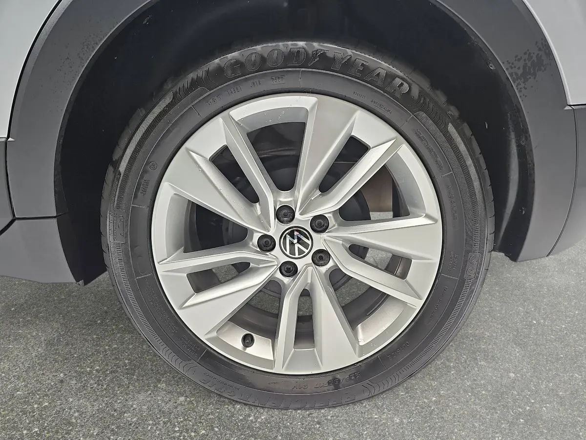 VW T-CROSS 1.0 TSI GOAL NAVI LED KLIMAAUTO ACC P-ASSIST WINTE