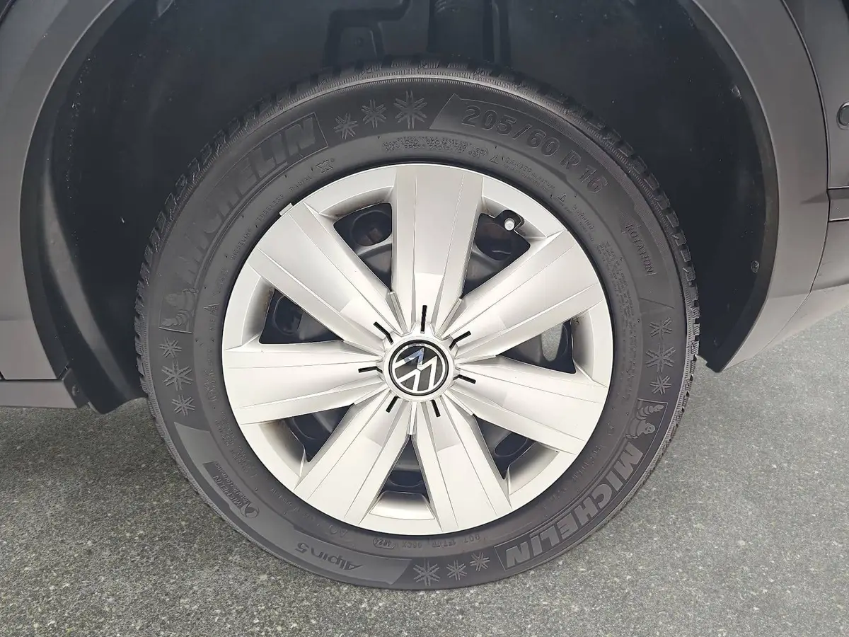 VW T-ROC 1.5 TSI DSG GOAL NAVI LED KLIMAAUTO ACC KAMERA AHK