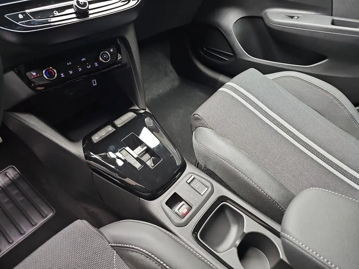 OPEL CORSA 1.2 TURBO AUTO. GS LED KLIMA SICHT WINTER DAB KAME