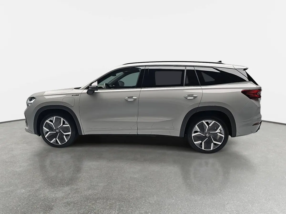 SKODA KODIAQ 1.5 TSI DSG IV PHEV SPORTLINE AHK PANO LM