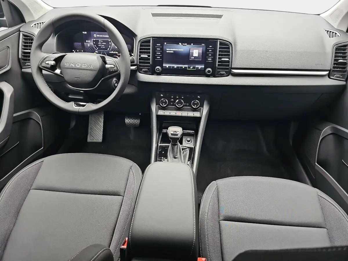 SKODA KAROQ 2.0 TDI DSG FAMILY LED AHK KAMERA
