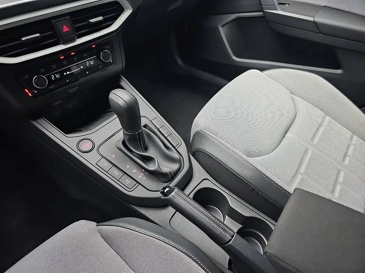 SEAT IBIZA 1.5 TSI DSG FR BLACK EDITION NAVI LED