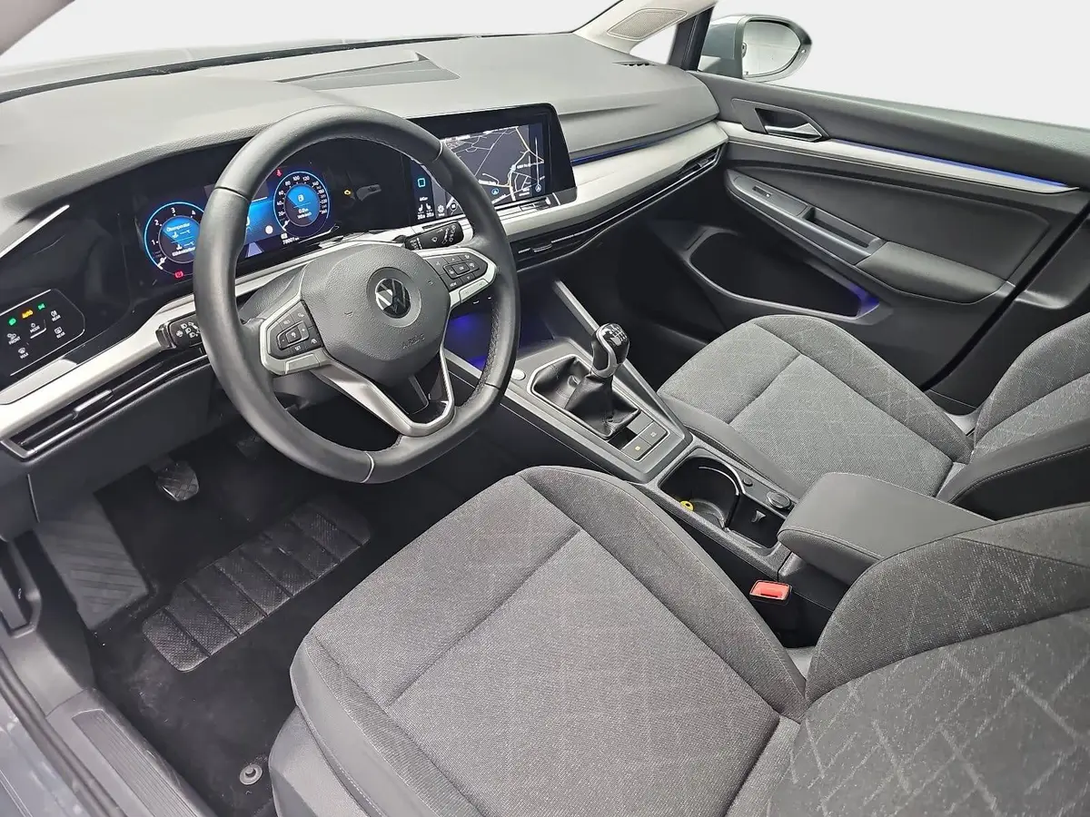 VW GOLF VARIANT 2.0 TDI VIII LIFE NAVI LED LM