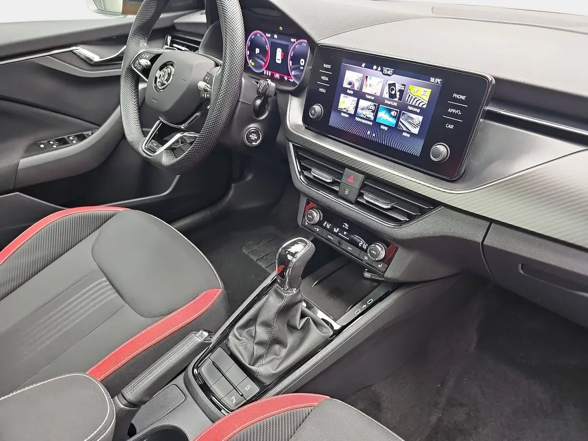SKODA KAMIQ 1.0 TSI MONTE CARLO LED DAB PANO AHK LM