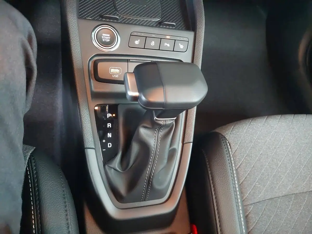 KIA STONIC 1.0 T-GDI 115 48V DCT GT-LINE MJ26 GLASDACH