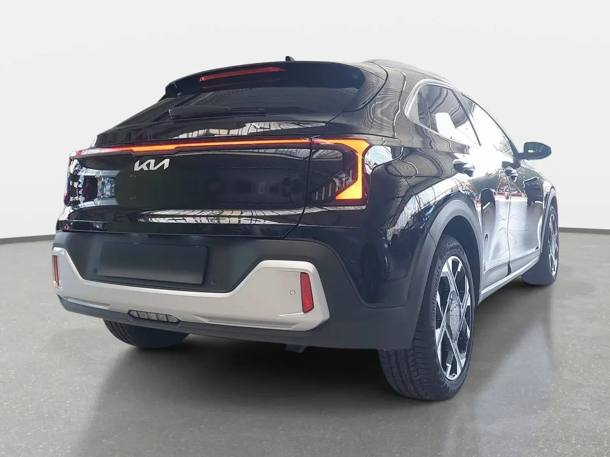 KIA XCEED 1.6 T-GDI 180 DCT SPIRIT MJ27 SOUND SITZ ADVANCED GLASDACH