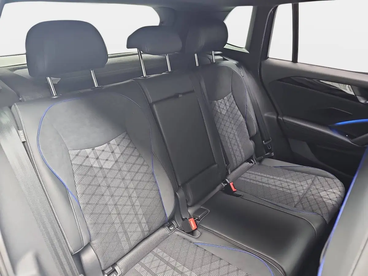 VW TIGUAN 2.0 TDI DSG R-LINE NAVI LED PANO