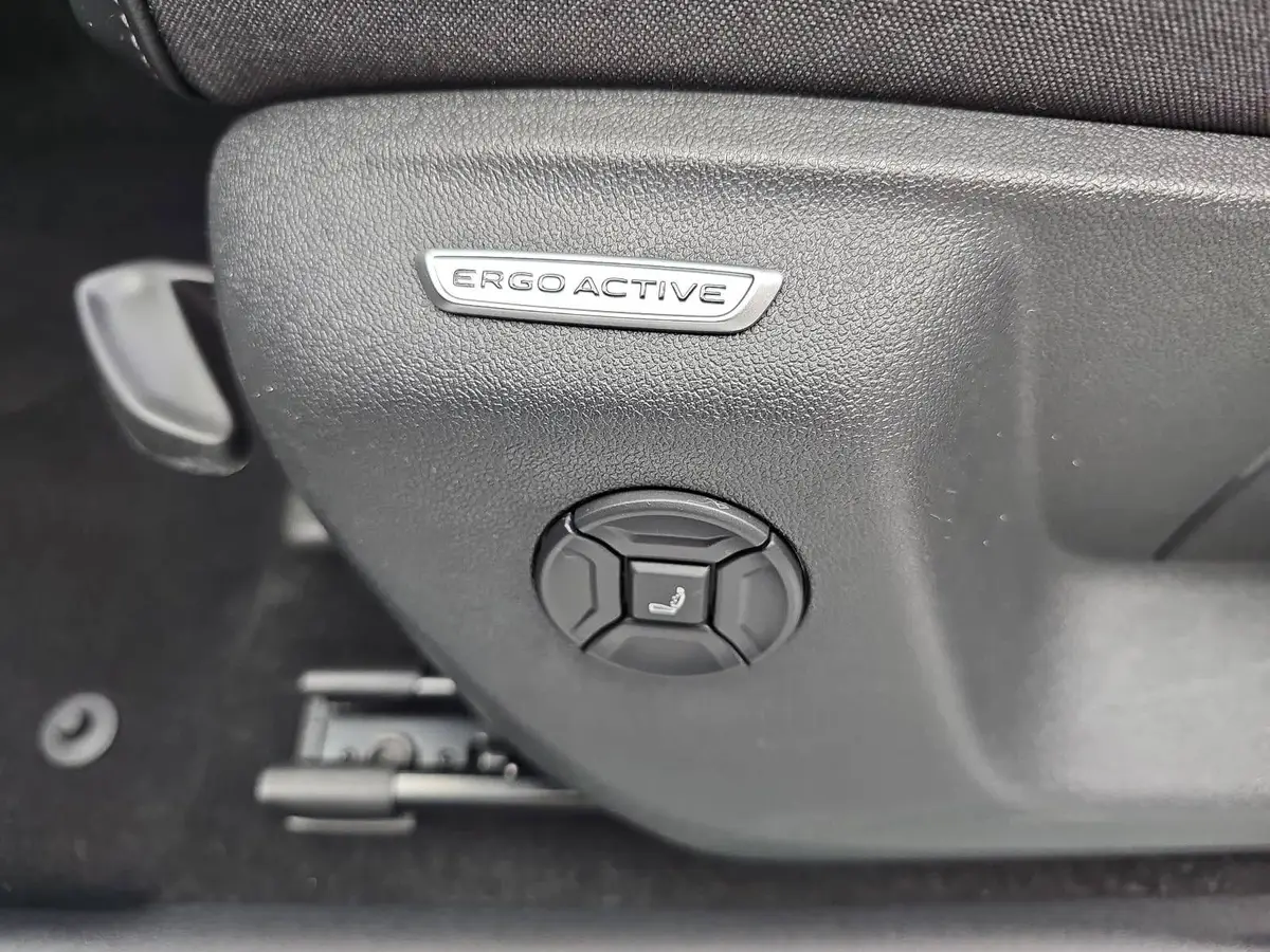 VW TIGUAN 1.5 ETSI DSG R-LINE NAVI LED PANO