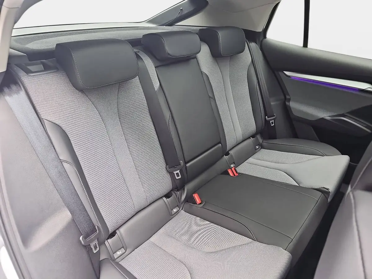 SKODA ENYAQ COUPE 85 SELECTION 82KWH NAVI LED