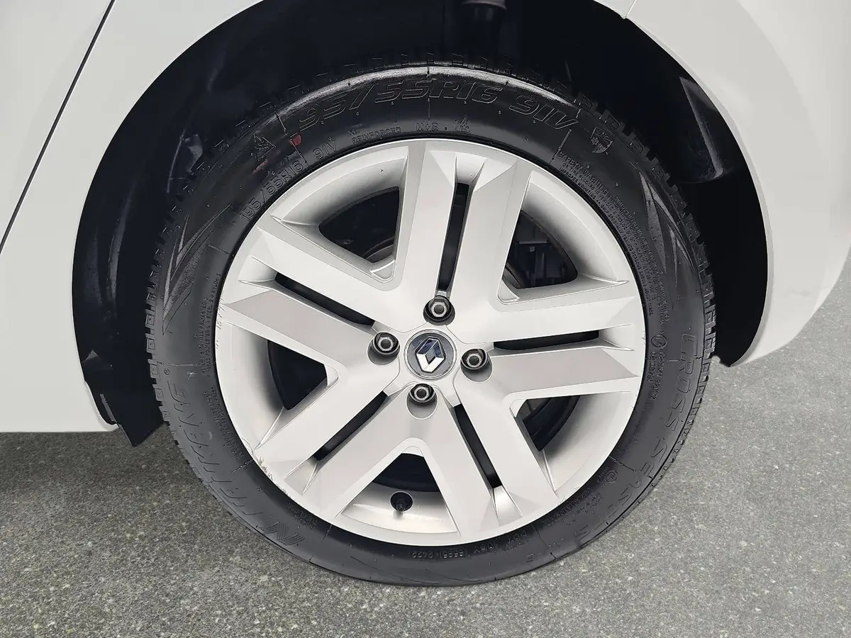 RENAULT CLIO V 1.6 E-TECH Auto. Hyb.140 Zen Navi