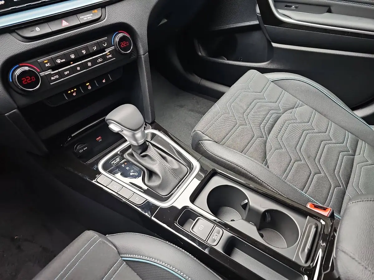 KIA XCEED 1.6 T-GDI 150 DCT NIGHTLINE EDITION MJ26