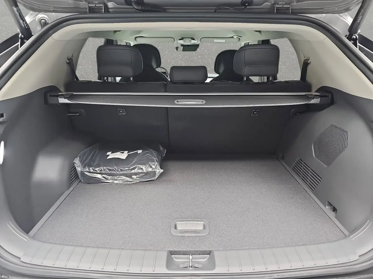 KIA EV3 81.4 KWH EARTH MJ26 WINTER BUSIN. UPGRADE DRIVEWISE-PARK DESIGN SOUND