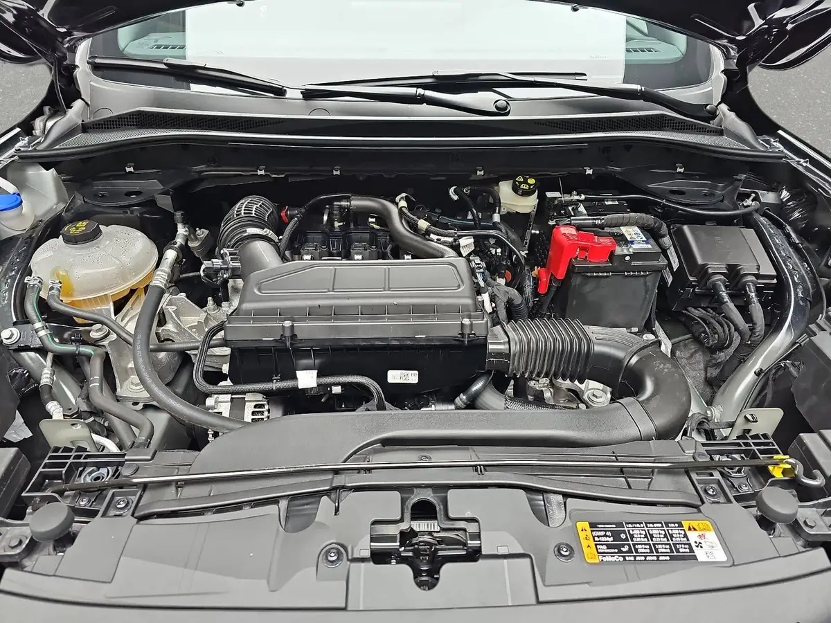 FORD KUGA 1.5 EB AUTO. ST-LINE NAVI LED KLIMAAUTO WINTER SIC