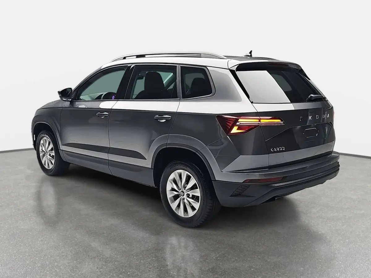 SKODA KAROQ 1.5 TSI DSG 130 JAHRE LED DAB SICHT WINTER EL.HECK