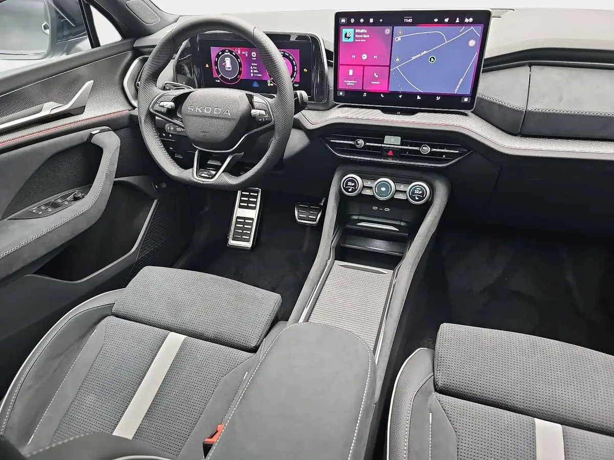 SKODA KODIAQ 1.5 TSI DSG SPORTLINE NAVI LED ACC PANO WINTER AHK