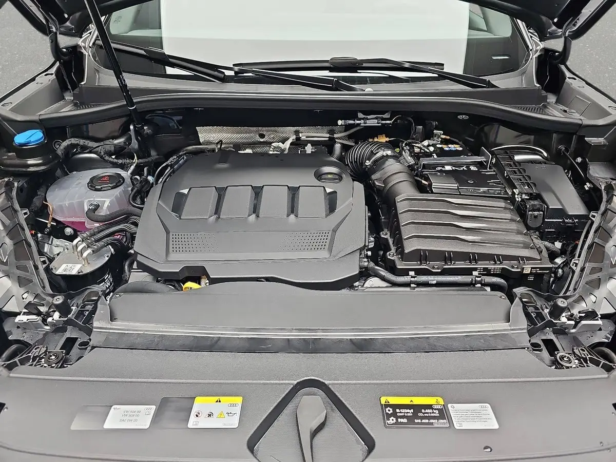 AUDI Q3 TDI S-TRONIC S-LINE NAVI LED-PLUS PANO