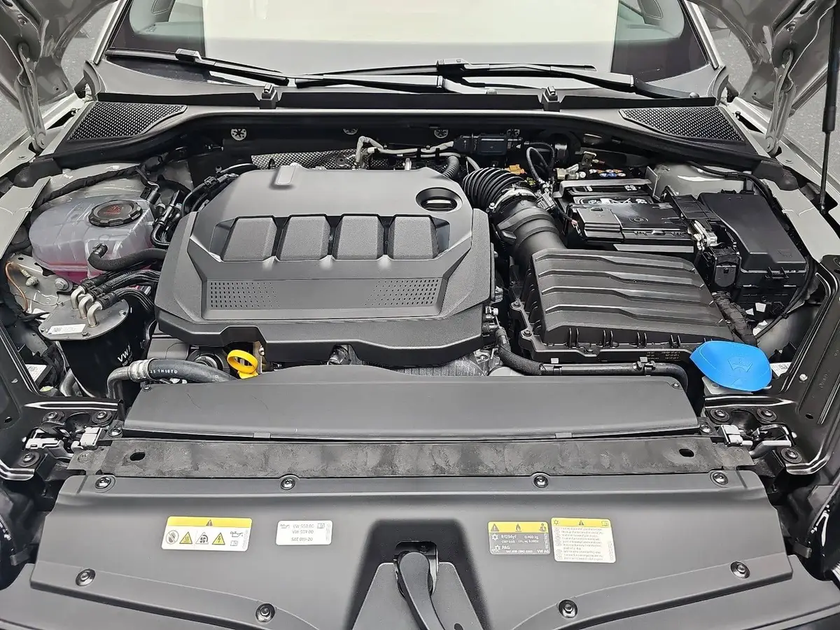 SKODA OCTAVIA COMBI 2.0 TDI DSG SPORTLINE NAVI LED