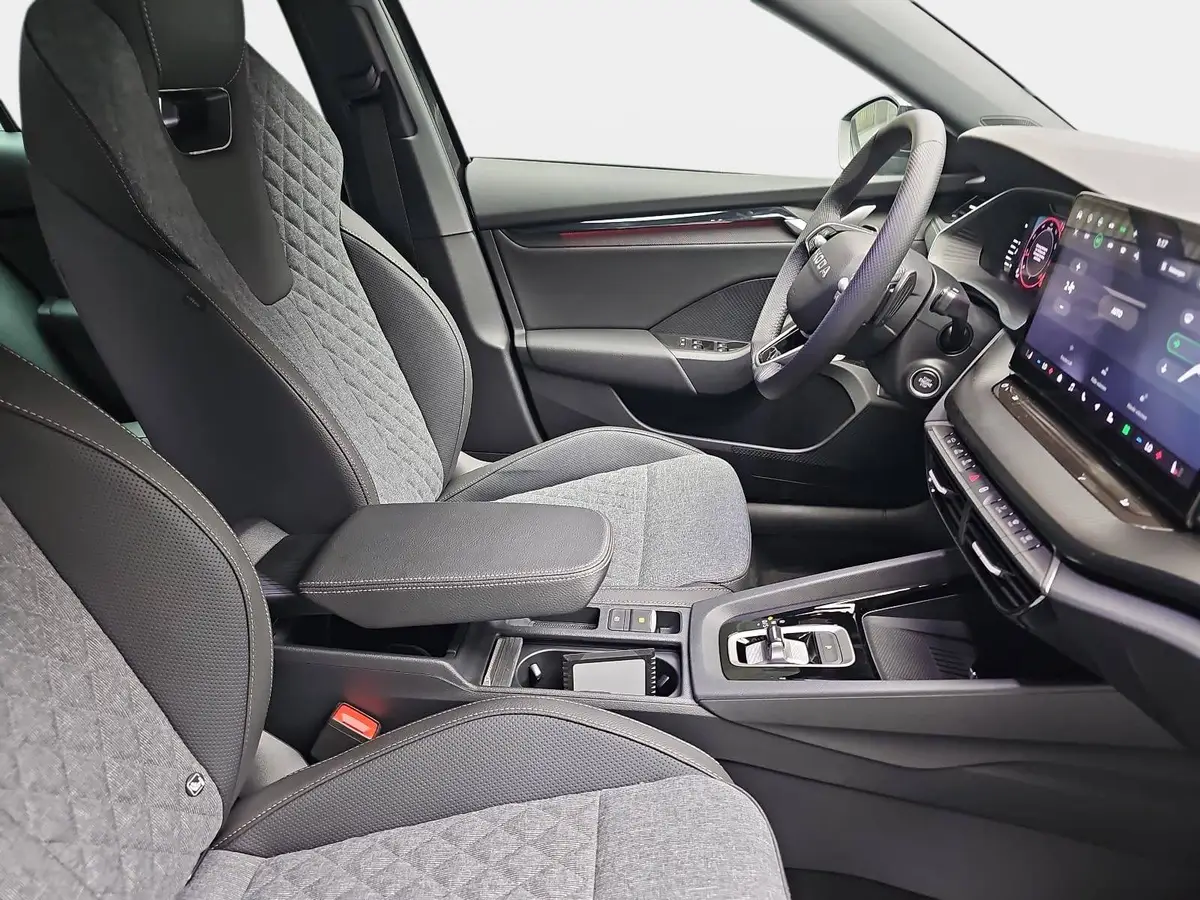 SKODA OCTAVIA 2.0 TSI DSG SPORTLINE 4X4 ACC PANO