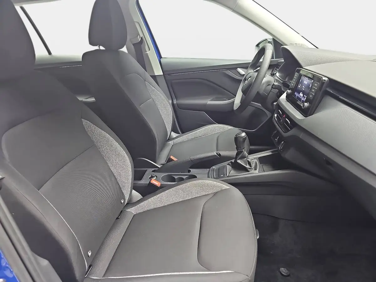 SKODA KAMIQ 1.0 TSI ACTIVE KLIMA LED SITZHEIZUNG PDC DAB+