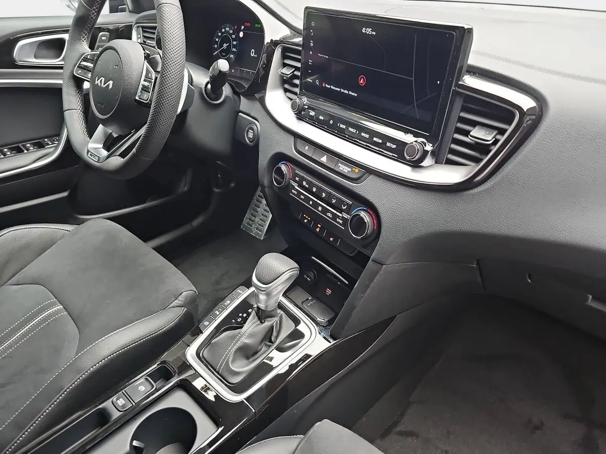KIA XCEED 1.6 T-GDI 150 DCT GT-LINE MJ26 LEDER GLASDACH