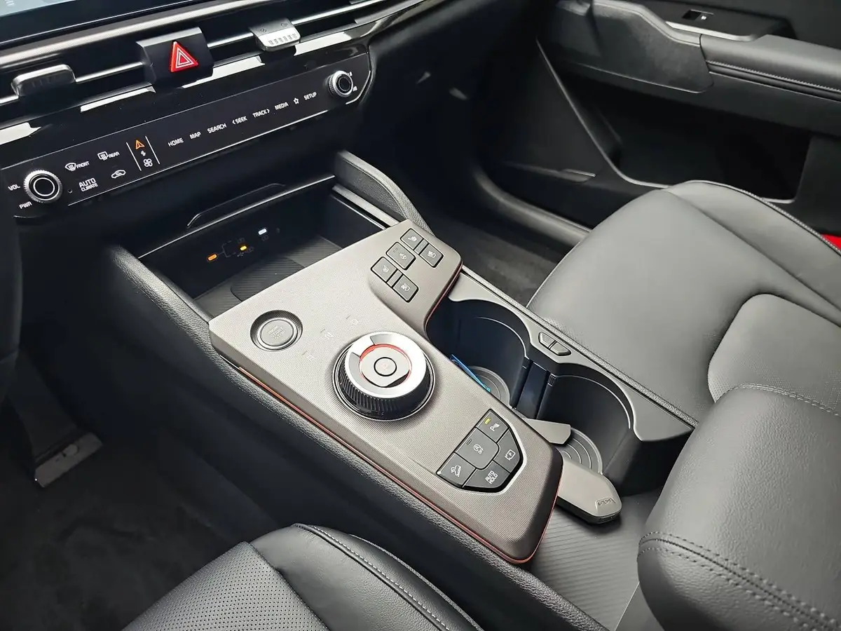 KIA SPORTAGE 1.6 T-GDI 180 AWD DCT SPIRIT MJ26 LEDER DRIVEWISE