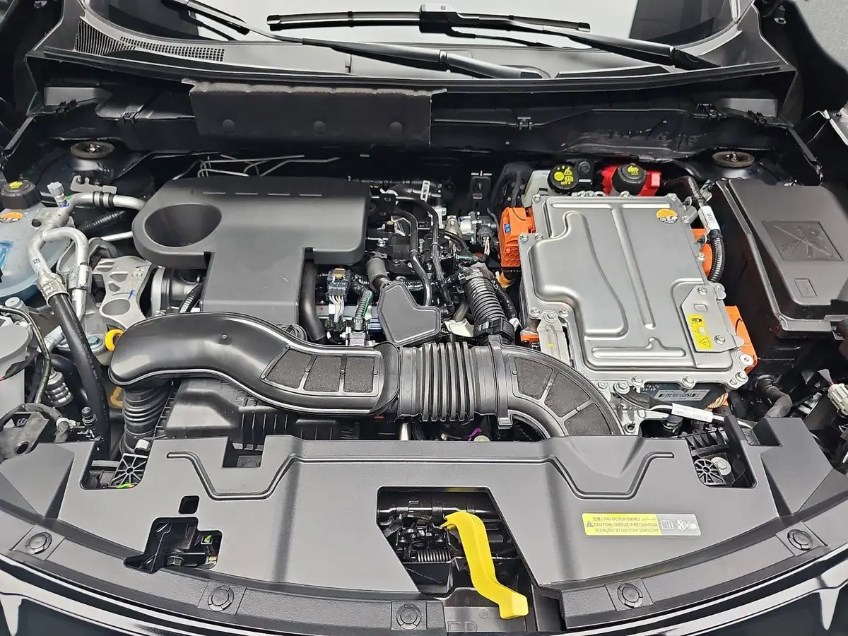 NISSAN JUKE 1.6 HYBRID AUTO. N-CONNECTA WINTER FRONTSCHEIBENHEIZUNG