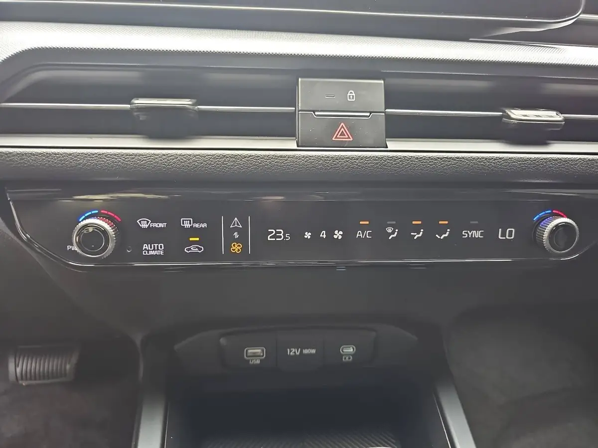 KIA XCEED 1.6 T-GDI 150 DCT VISION MJ27 KOMFORT-PRO