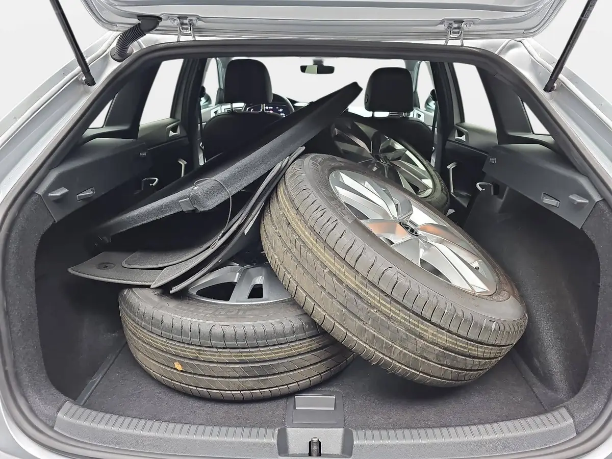 VW TAIGO 1.0 TSI GOAL NAVI LED ACC WINTER SICHT SPURP. P-A