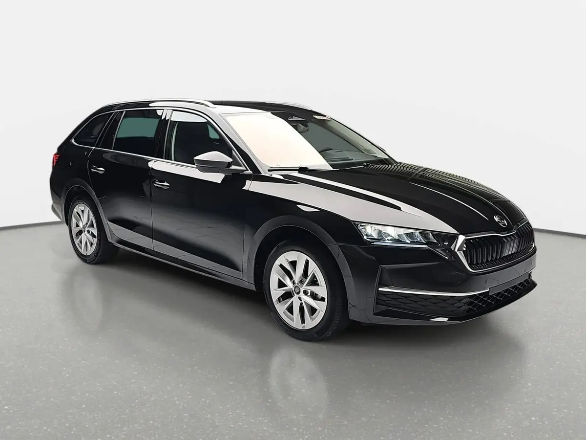 SKODA OCTAVIA COMBI 1.5 TSI ETEC DSG SELECTION NAVI LED ACC WINTER KA