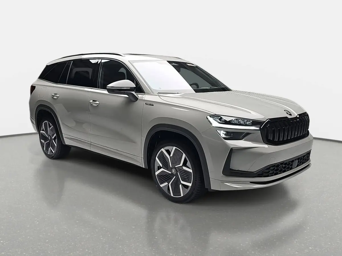 SKODA KODIAQ 2.0 TDI DSG SPORTLINE 4X4 NAVI LED ACC HUD 7-SITZE