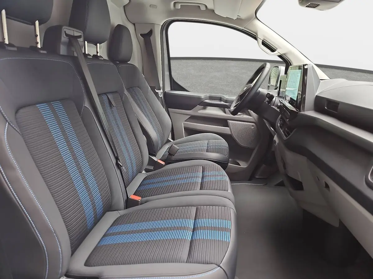 FORD TRANSIT CUSTOM 2.0 ECOBLUE AUTO. 320 L1H1 SPORT FWD KLIMA LED LM