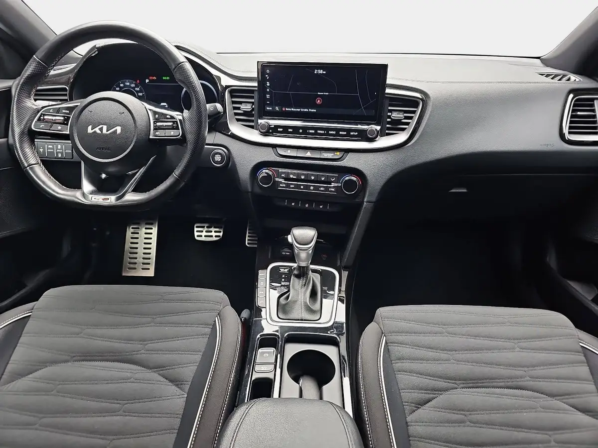 KIA XCEED 1.5 T-GDI GT LINE WINTER LED KAMERA