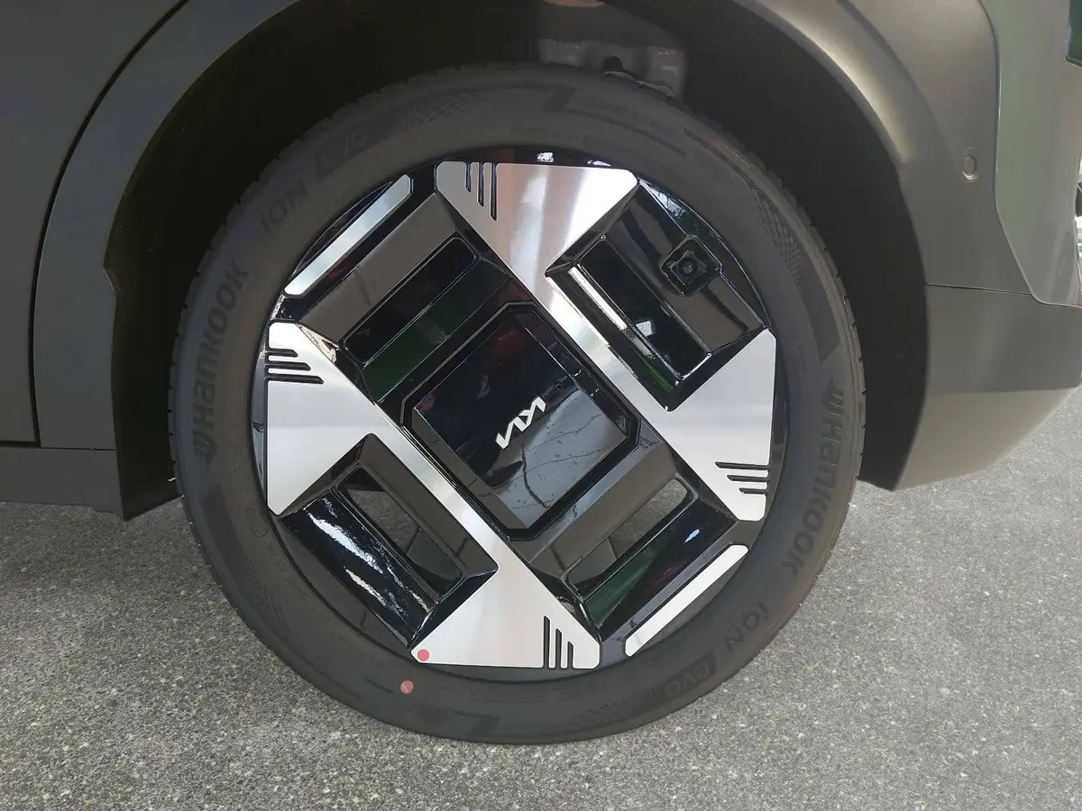 KIA EV3 81.4 KWH EARTH MJ26 WINTER BUSIN. UPGRADE DRIVEWISE-PARK DESIGN SOUND