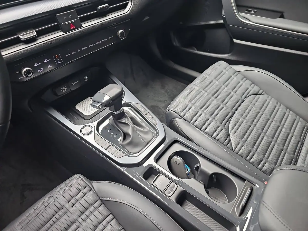 KIA XCEED 1.6 T-GDI 150 DCT SPIRIT MJ27 SOUND SITZ ADVANCED