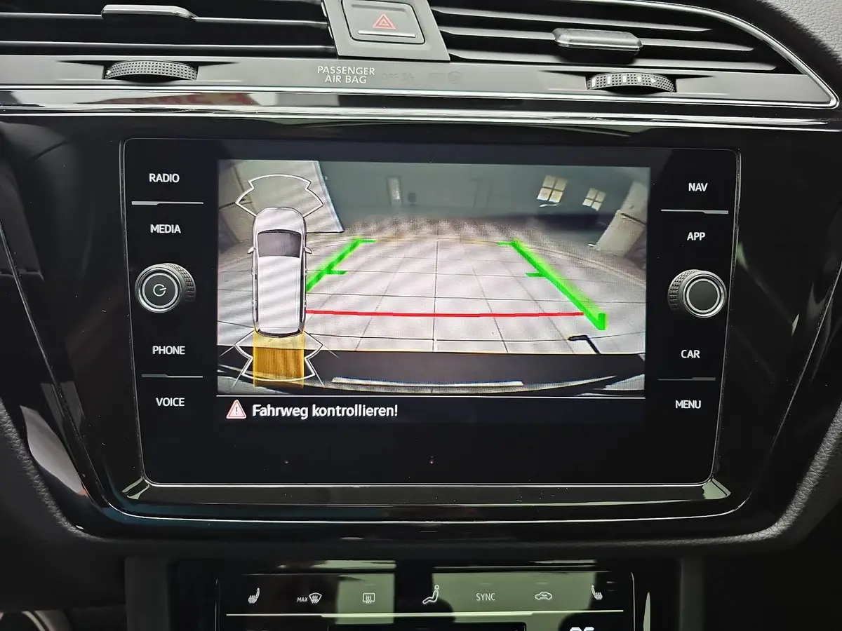 VW TOURAN 1.5 TSI DSG HIGHLINE R-LINE NAVI LED ACC PANO KAME