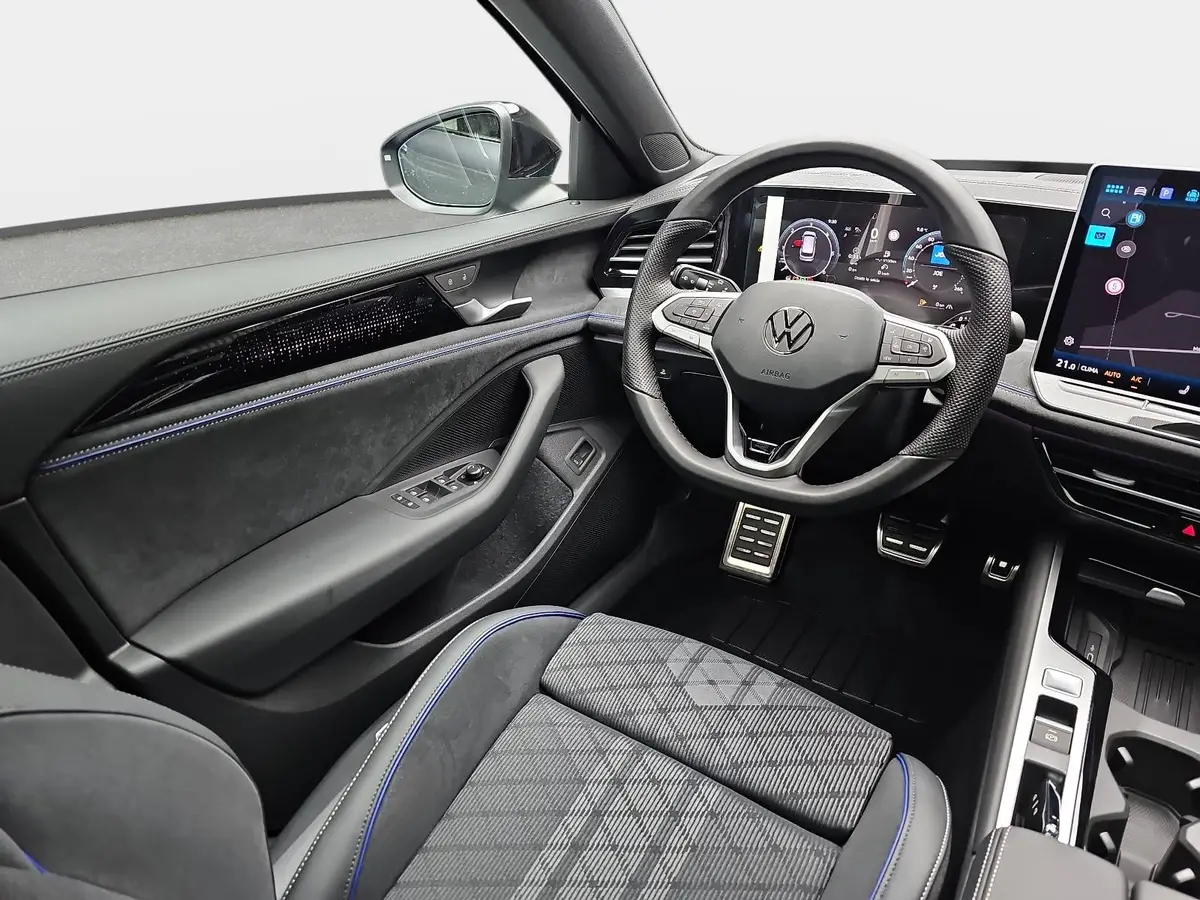 VW PASSAT VARIANT 2.0 TDI DSG R-LINE NAVI LED-MATRIX ACC PANO BLACK 