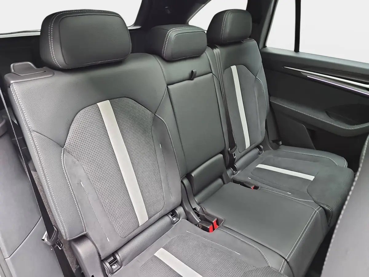 SKODA KODIAQ 1.5 DSG SPORTLINE NAVI LED ACC WINTER KAMERA AHK L