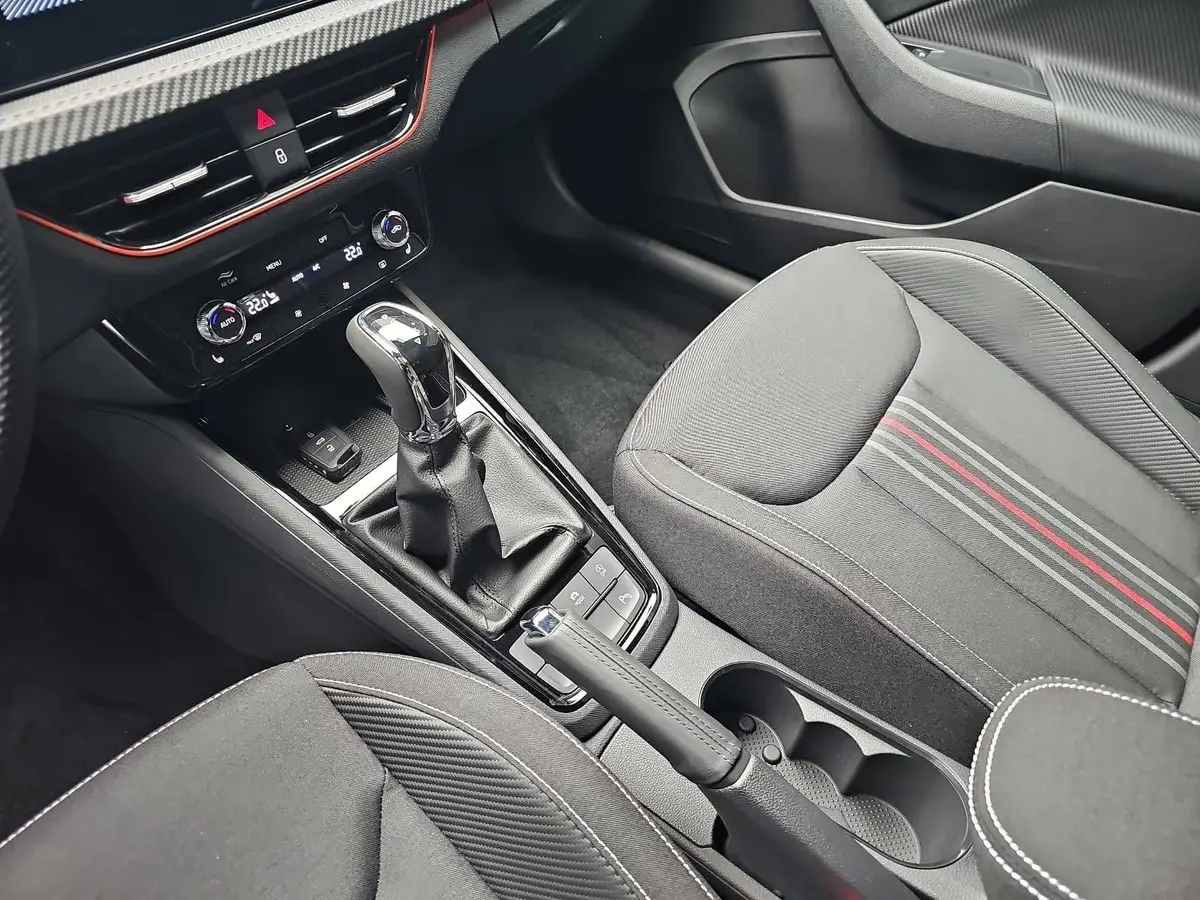 SKODA KAMIQ 1.5 TSI DSG MONTE CARLO MATRIX KAMERA AHK