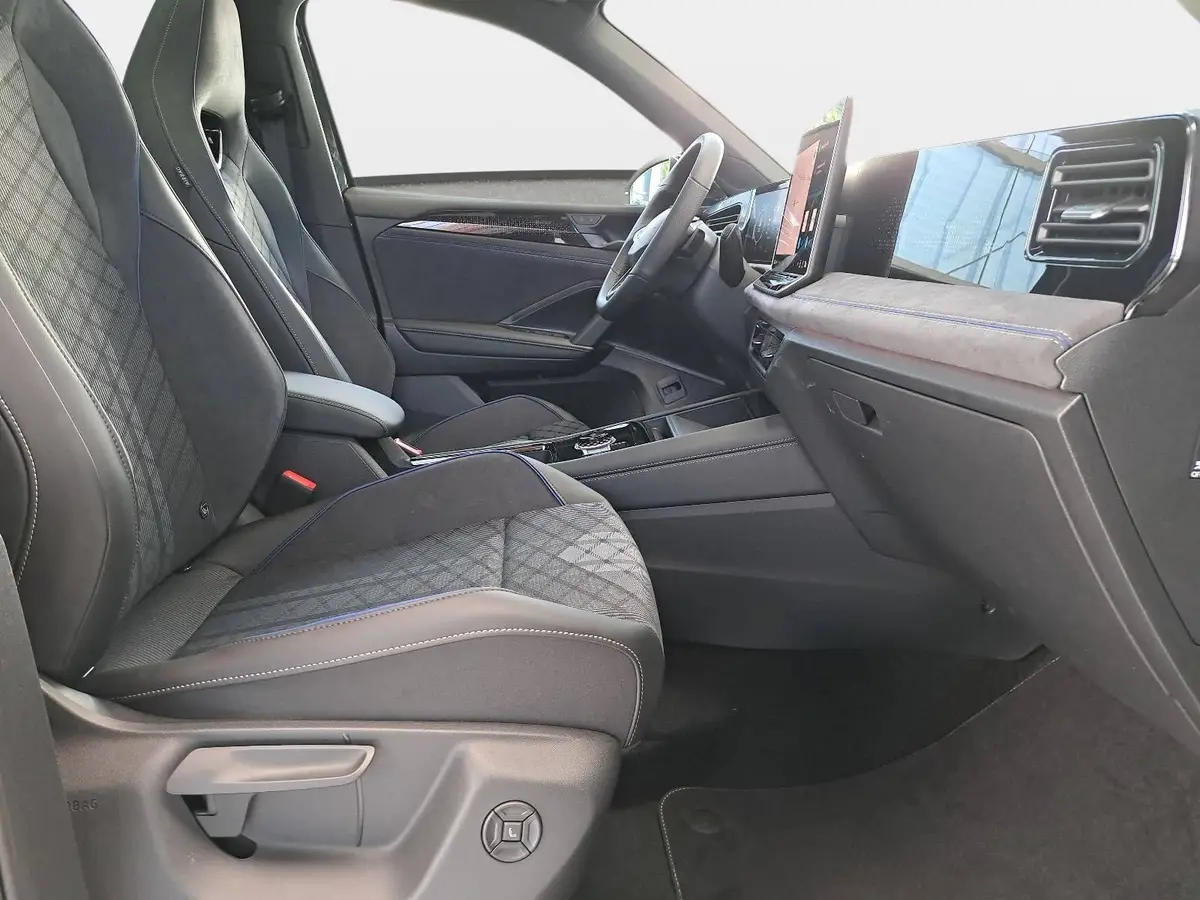 VW TIGUAN 2.0 TDI DSG R-LINE NAVI LED PANO
