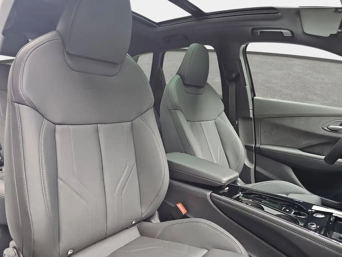 AUDI Q3 TFSI S-TRONIC S-LINE NAVI LED-PLUS PANO
