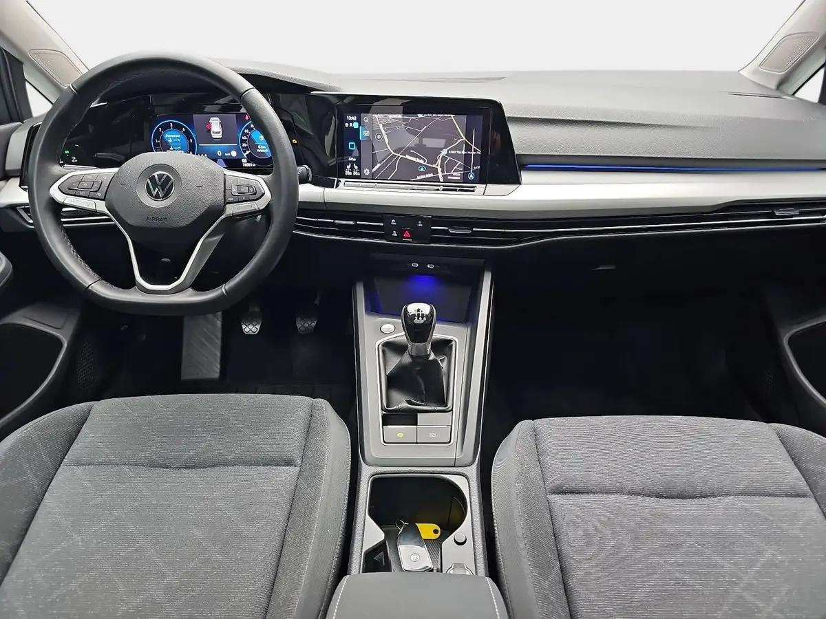 VW GOLF VARIANT 2.0 TDI VIII LIFE NAVI LED LM
